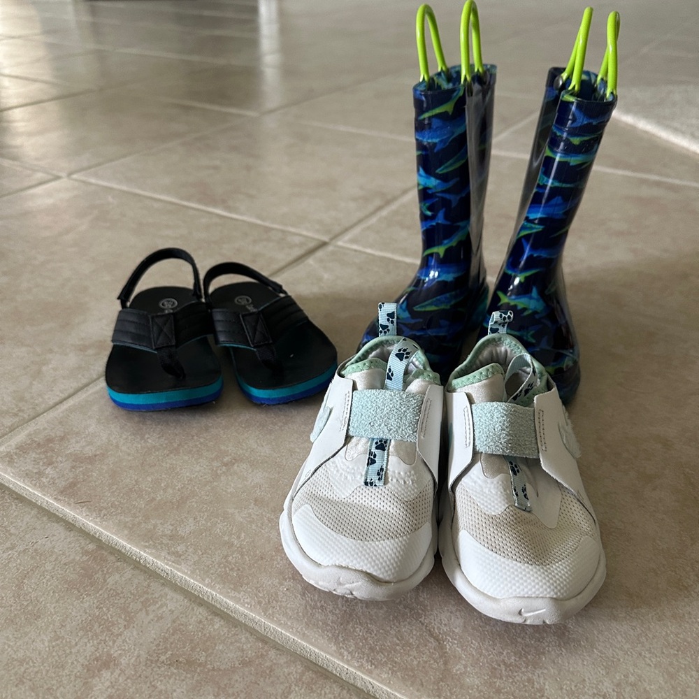 Toddler 8T shoes